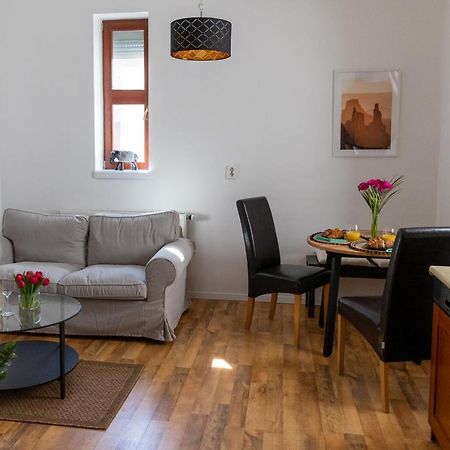 Republic Apartman Leilighet Baja Eksteriør bilde