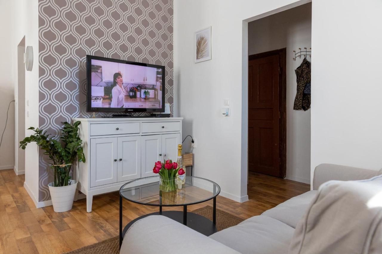 Republic Apartman Leilighet Baja Eksteriør bilde